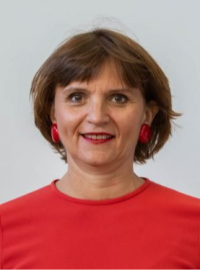 Anne IZACARD